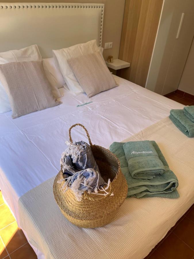 Bonito Apartamento Con Terraza, Jardin Y Piscina Cala en Bosch Ngoại thất bức ảnh
